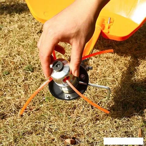 Триммер Deko DKTR52 PRO SET 2 063-4503