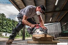 Дисковая (циркулярная) пила Milwaukee M18FCS66GR3-0 4933493491 (без АКБ)