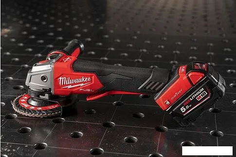 Угловая шлифмашина Milwaukee M18 ONEFSAG125XPDB-0 Fuel One Key 4933478434 (без АКБ)