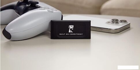 Внешний накопитель Kingston XS1000 2TB SXS1000/2000GA