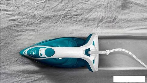 Утюг Tefal Easygliss Plus FV5772E0
