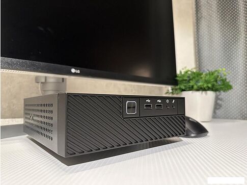 Компактный компьютер Jet Office 3i8100D32SD2VGAM1W1