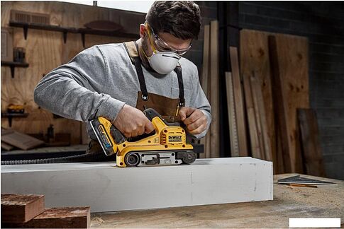 Ленточная шлифмашина DeWalt DCW220NT (без АКБ, кейс)