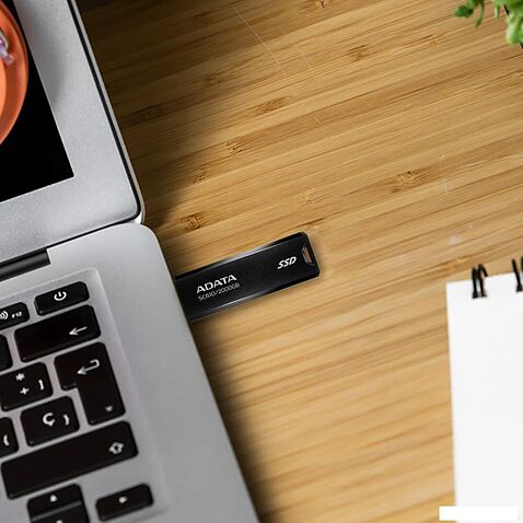 Внешний накопитель ADATA SC610 2TB SC610-2000G-CBK/RD