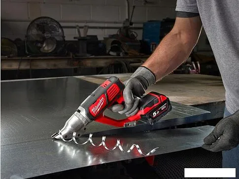 Шлицевые электрические ножницы Milwaukee M18 BMS20-0 4933447935 (без АКБ)