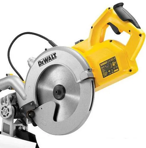 Торцовочная пила DeWalt DWS778