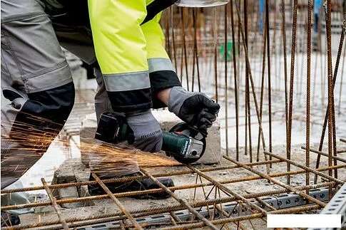 Угловая шлифмашина Metabo W 18 L 9-125 Quick 602249850 (без АКБ)