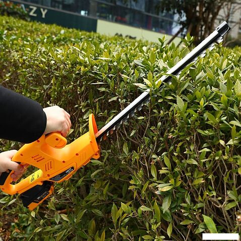 Кусторез Deko DKBC45 065-1252 (с 1-им АКБ)