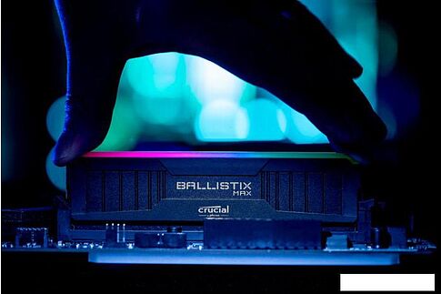 Оперативная память Crucial Ballistix MAX RGB 2x8GB DDR4 PC4-35200 BLM2K8G44C19U4BL