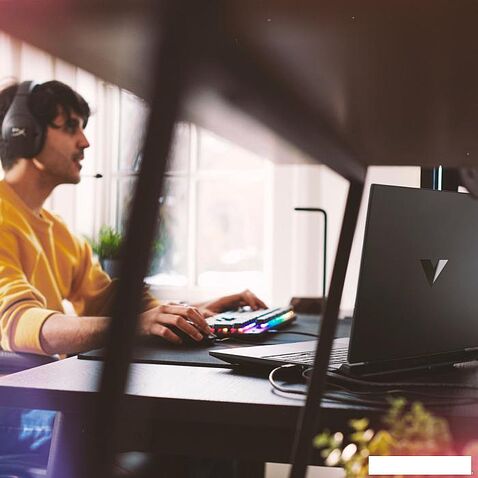 Игровой ноутбук HP Victus 15-fa1042ci 8F7J2EA