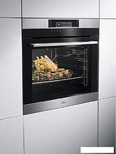 Электрический духовой шкаф AEG BPK642120M