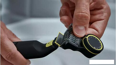 Триммер для бороды и усов Philips OneBlade Pro QP6530/15