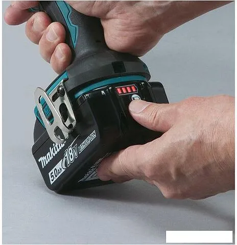 Дрель-шуруповерт Makita DHP482Z