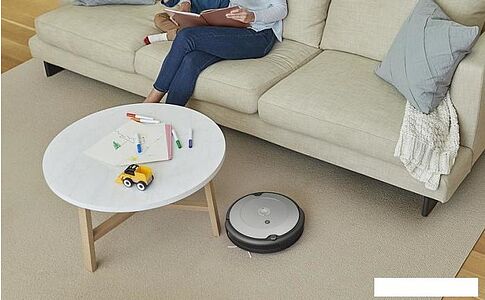 Робот-пылесос iRobot Roomba 698