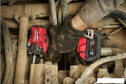 Гайковерт Milwaukee M18 FUEL M18FIW2F12-0 4933498058 (без АКБ)