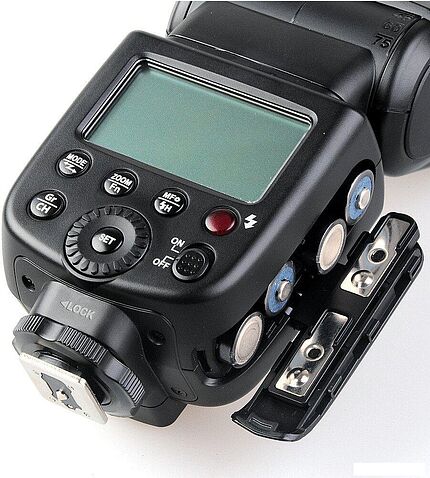 Вспышка Godox ThinkLite TT600