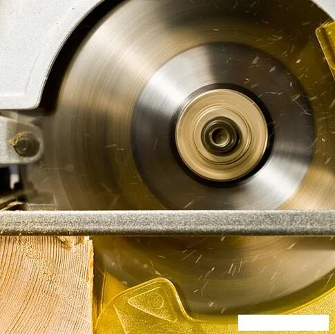 Дисковая пила Oasis PC-185