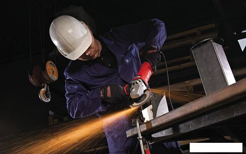 Угловая шлифмашина Milwaukee AGV 17-125 XC [4933449850]