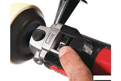 Полировальная машина Milwaukee M12 BPS-421X 4933447799 (с 2-мя АКБ, кейс)