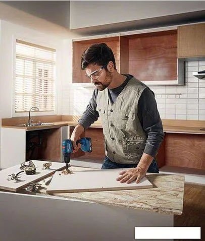 Дрель-шуруповерт Bosch GSR 185-LI Professional 06019K3001 (с 1-им АКБ, кейс)