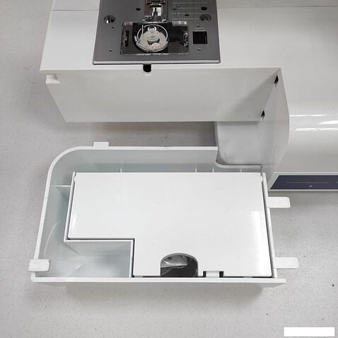 Электромеханическая швейная машина Leader Sewmagic