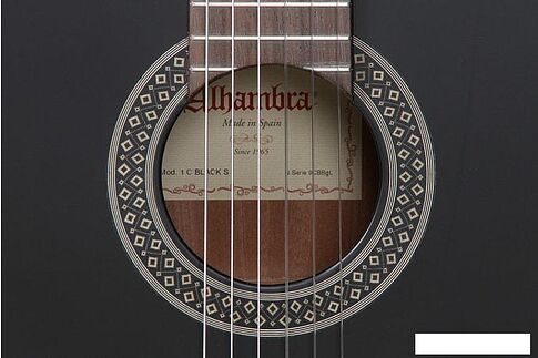 Акустическая гитара Alhambra Student 1 C Black Satin