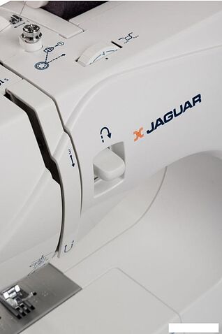 Электромеханическая швейная машина Jaguar FS 6200