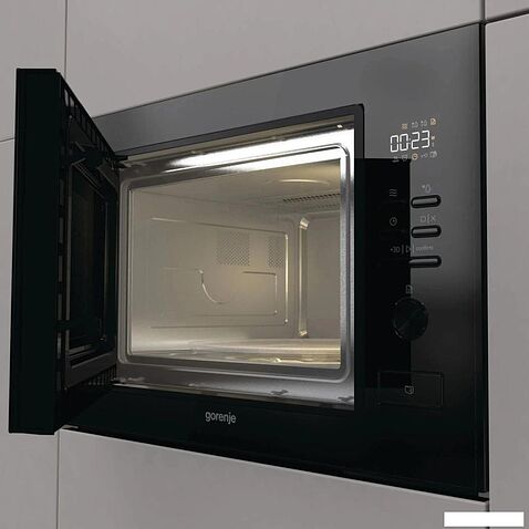Микроволновая печь Gorenje BM251M2BG