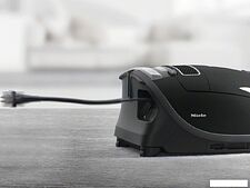 Пылесос Miele Complete C3 PowerLine SGDF3 (черный обсидиан) Пылесос Miele Complete C3 PowerLine SGDF3 (черный обсидиан)