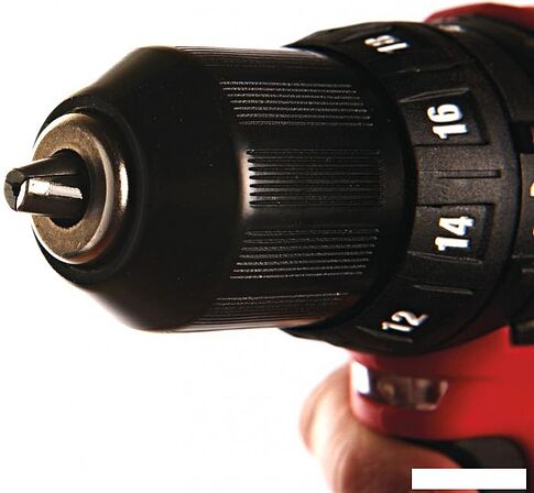 Ударная дрель-шуруповерт Milwaukee M12 BPD-202C 4933441940 (с 2-мя АКБ, кейс)