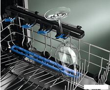 Встраиваемая посудомоечная машина Electrolux EEG48300L