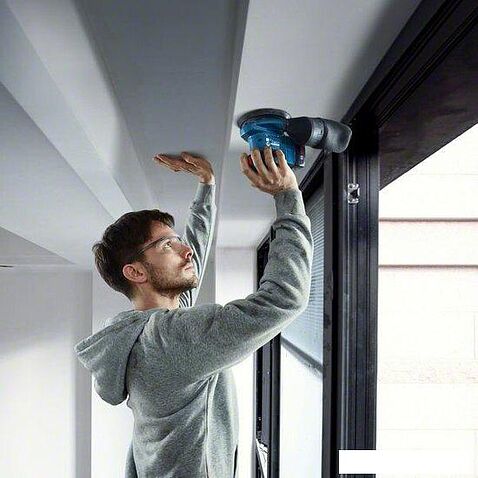 Эксцентриковая шлифмашина Bosch GEX 185-LI Professional 06013A5021 (с 1-м АКБ, кейс)
