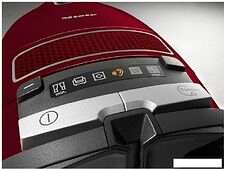 Пылесос Miele Complete C3 Active SGDF3 (красный) Пылесос Miele Complete C3 Active SGDF3 (красный)