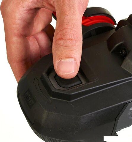 Полировальная машина Milwaukee M18 FAP180-502X Fuel 4933451550 (с 2-мя АКБ, кейс)