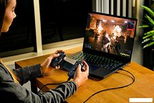 Геймпад для смартфона Razer Kishi V2 для Android и iPhone 15 серии Геймпад для смартфона Razer Kishi V2 для Android и iPhone 15 серии