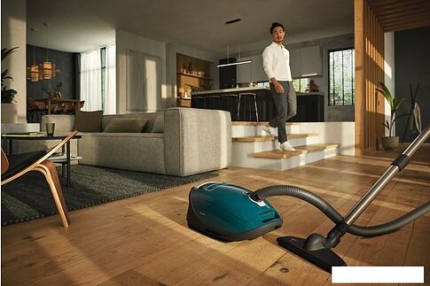 Пылесос Miele Complete C3 Parquet Flex SGSF5 (бирюзовый)