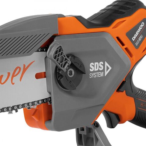 Аккумуляторная пила Daewoo Power DACS 821Li (без АКБ)