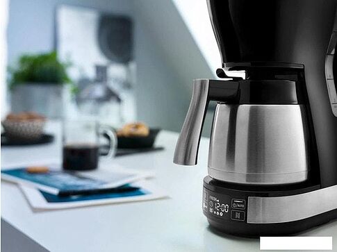 Капельная кофеварка DeLonghi ICM16731
