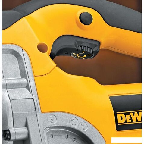 Электролобзик DeWalt DW331KT-QS (с кейсом)