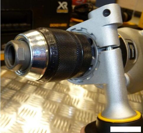 Ударная дрель DeWalt DWD524KS