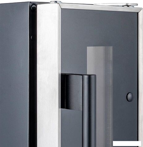 Винный шкаф Temptech WPQ15SCB