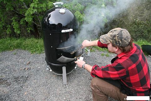 Weber Smokey Mountain Cooker 47cm