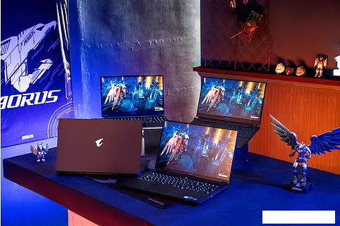 Игровой ноутбук Gigabyte Aorus 15 XE5 XE5-73RU544UH