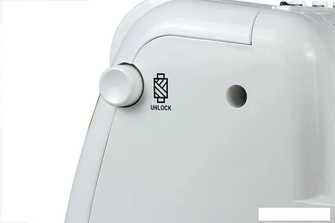 Оверлок Effektiv Triumphator 1700Х (фиолетовый)