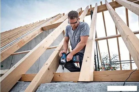 Гайковерт Bosch GDS 18V-1050 H Professional 06019J8502 (с 2-мя АКБ 8 Ah, кейс)