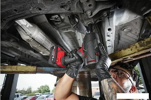 Гайковерт Milwaukee M18 FUEL M18FHIW2F12-502X 4933492783 (с 2-мя АКБ, кейс)