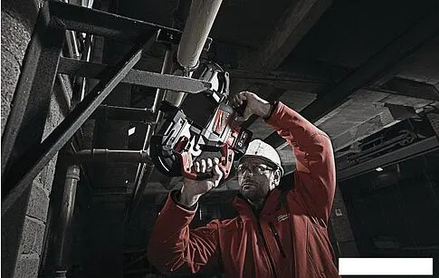 Ленточная пила Milwaukee M18 CBS125-0 4933447150 (без АКБ)