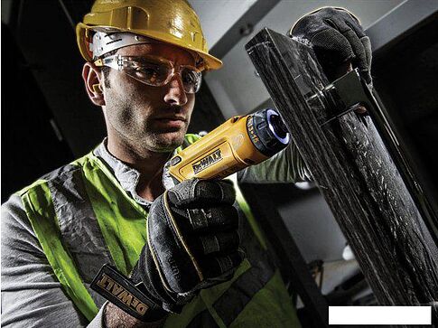 Шуруповерт DeWalt DCF680G2