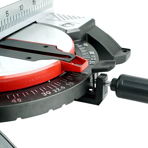 Торцовочная пила TEH TMS25518B