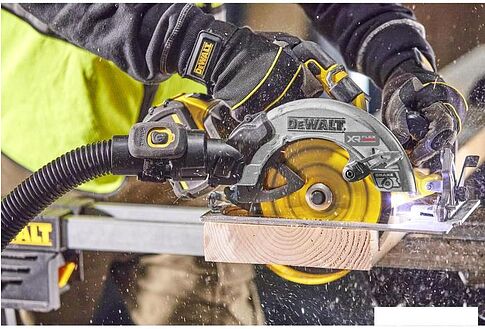 Дисковая (циркулярная) пила DeWalt DCS573NT-XJ (без АКБ, кейс)